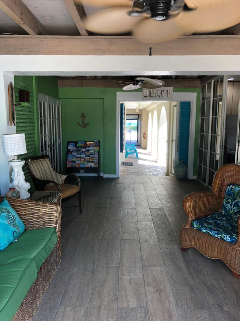 Courtyard Villa Hotel Лодердейл-бай-Си Экстерьер фото